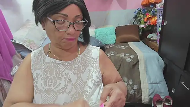 Snapshot of Mrs_mommy_ chatting on 15, 6, 2026 Mrs mommy online show from 15, 6, 2026