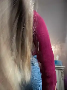 HotXMom online show from 16, 3, 2026