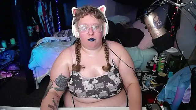 FatVeronica online show from 11, 1, 2025