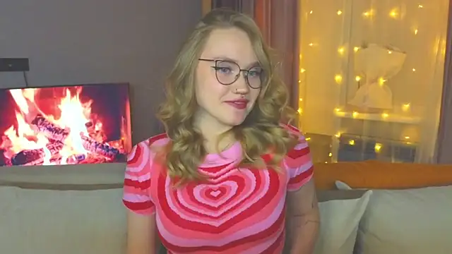 Aurora Golden1 online show from 19, 12, 2024