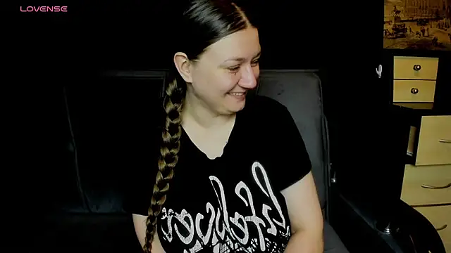 Snapshot of AlisaBacker chatting on 27, 5, 2026 AlisaBacker online show from 27, 5, 2026