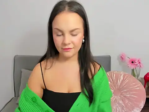 KendalNew online show from 18, 12, 2024