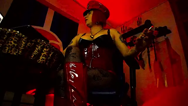 Snapshot of DominatrixBlue chatting on 3, 2, 2025 DominatrixBlue online show from 3, 2, 2025