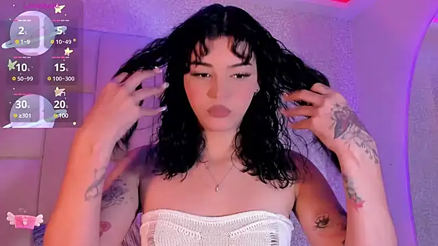 Summer walkerr online show from 5, 1, 2025