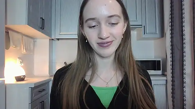 Snapshot of leslie_my_lovee chatting on 15, 3, 2025 leslie my lovee online show from 15, 3, 2025