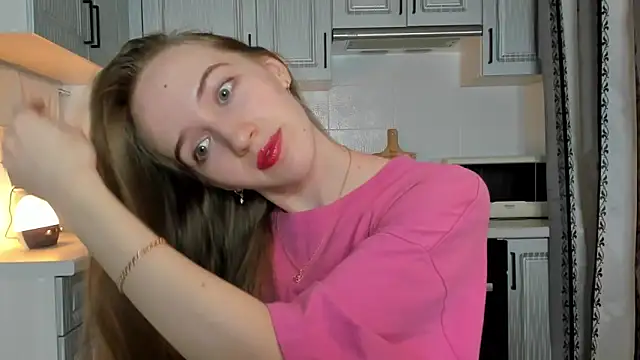 Snapshot of leslie_my_lovee chatting on 7, 10, 2025 leslie my lovee online show from 7, 10, 2025