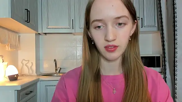 Snapshot of leslie_my_lovee chatting on 29, 10, 2025 leslie my lovee online show from 29, 10, 2025