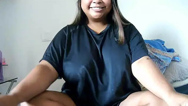 Snapshot of ArisaGonzalez chatting on 12, 10, 2025 ArisaGonzalez online show from 12, 10, 2025