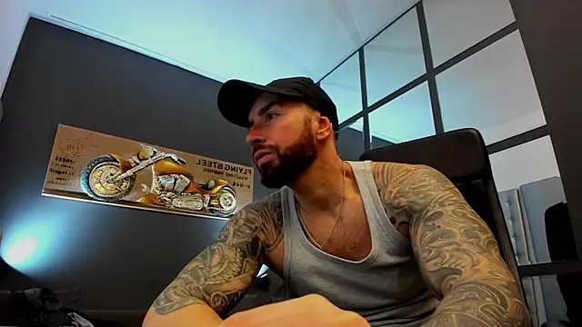 Snapshot of AronGrant chatting on 13, 12, 2024 AronGrant online show from 13, 12, 2024