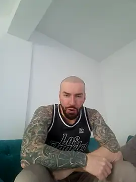 Snapshot of AronGrant chatting on 22, 12, 2024 AronGrant online show from 22, 12, 2024