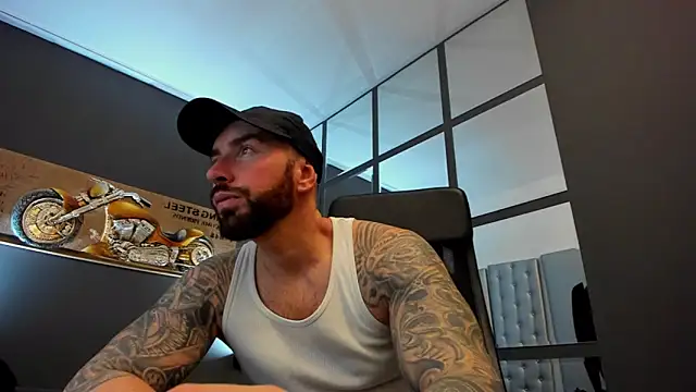 Snapshot of AronGrant chatting on 24, 12, 2024 AronGrant online show from 24, 12, 2024