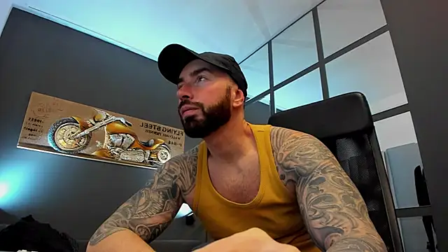 Snapshot of AronGrant chatting on 15, 1, 2025 AronGrant online show from 15, 1, 2025