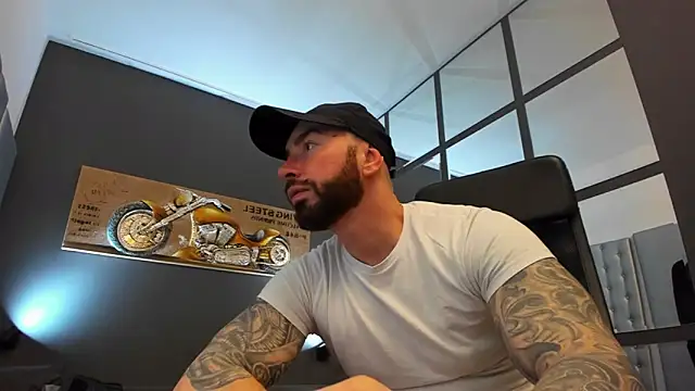 Snapshot of AronGrant chatting on 26, 2, 2025 AronGrant online show from 26, 2, 2025