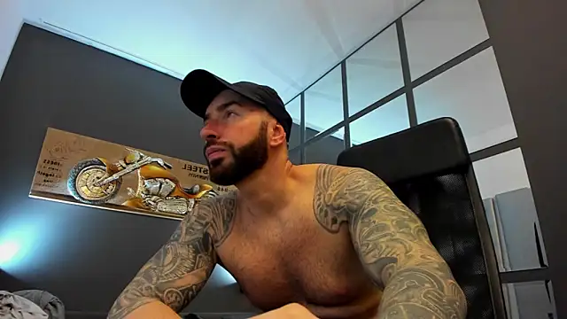 Snapshot of AronGrant chatting on 28, 2, 2025 AronGrant online show from 28, 2, 2025