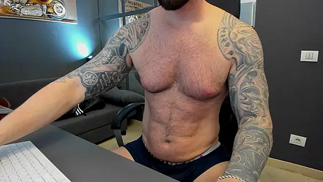 Snapshot of AronGrant chatting on 3, 3, 2025 AronGrant online show from 3, 3, 2025