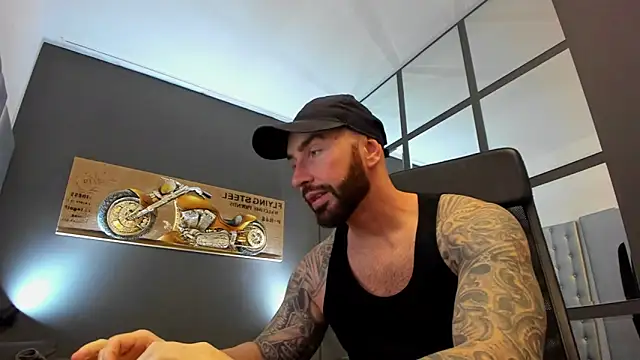 Snapshot of AronGrant chatting on 16, 3, 2025 AronGrant online show from 16, 3, 2025