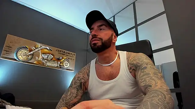 Snapshot of AronGrant chatting on 22, 3, 2025 AronGrant online show from 22, 3, 2025