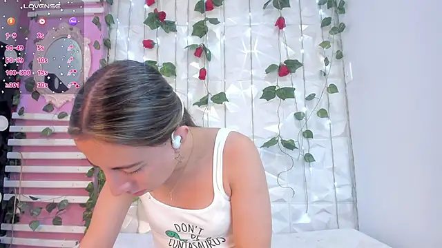 Miiaa doll online show from 24, 1, 2025