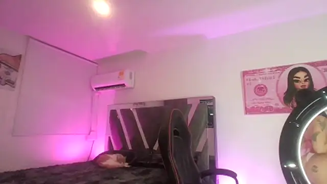 Caramelo Exotic online show from 25, 3, 2026