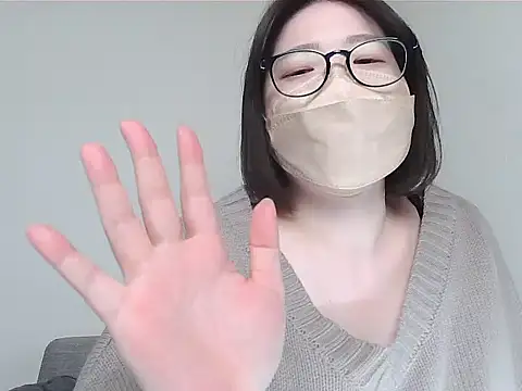  NOA-chan  online show from 20, 12, 2025