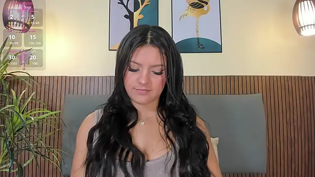 NicolleeEvanss online show from 6, 3, 2025