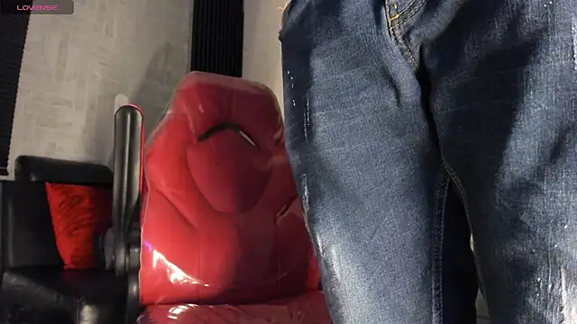 Lil Curved online show from 19, 10, 2025