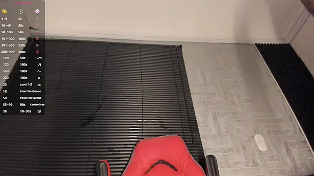 Lil Curved online show from 7, 11, 2025