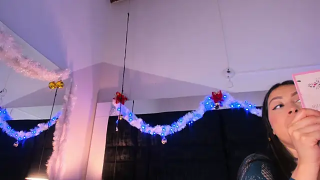 Miaa Garcia online show from 18, 12, 2024