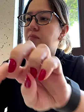 amooraaamoon online show from 26, 9, 2025