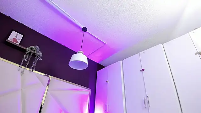 April bowie online show from 7, 4, 2026