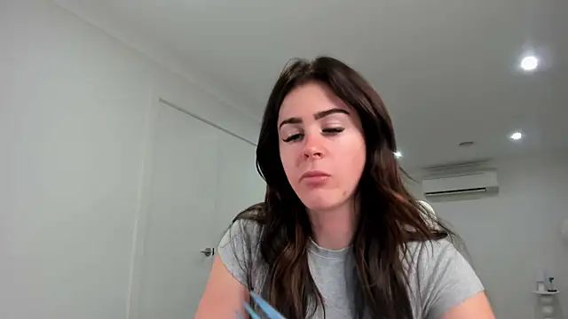 aus queen online show from 25, 10, 2025