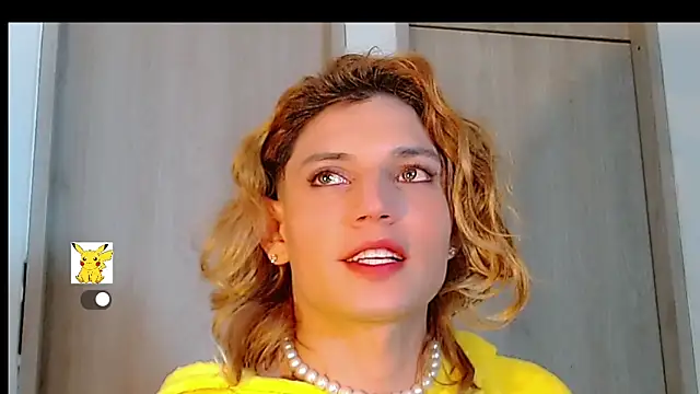 Snapshot of honey_skin chatting on 7, 3, 2025 honey skin online show from 7, 3, 2025