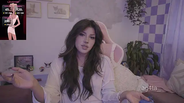 Snapshot of Ag4ta_ chatting on 8, 9, 2025 Ag4ta  online show from 8, 9, 2025