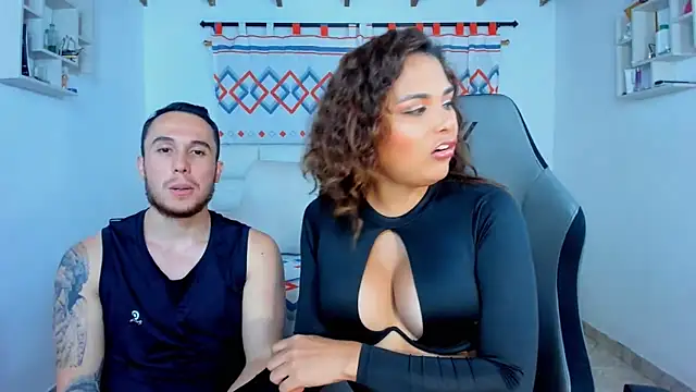 Snapshot of xxx_sweet_couple_ chatting on 22, 12, 2024 xxx sweet couple  online show from 22, 12, 2024