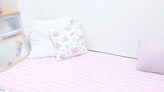 Snapshot of PornTube-JP chatting on 19, 10, 2025 PornTube-JP online show from 19, 10, 2025