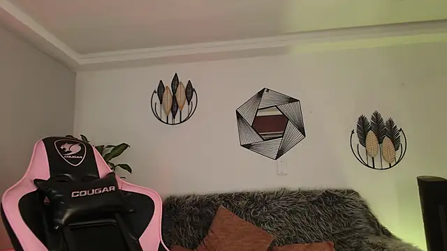 Snapshot of Mayli-x chatting on 16, 3, 2025 Mayli-x online show from 16, 3, 2025