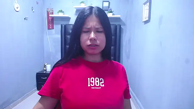 Snapshot of Letty_Plugxo chatting on 4, 3, 2026 Letty Plugxo online show from 4, 3, 2026