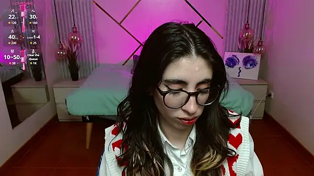 Snapshot of LenaRoses chatting on 6, 2, 2026 LenaRoses online show from 6, 2, 2026