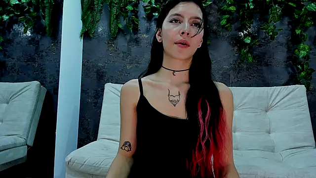 Snapshot of alice_greco chatting on 19, 12, 2025 alice greco online show from 19, 12, 2025