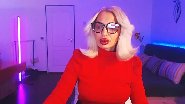 Snapshot of beauty_chl0e chatting on 19, 12, 2024 beauty chl0e online show from 19, 12, 2024