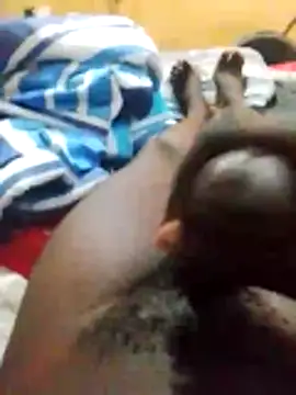 tonniii33 online show from 28, 2, 2026