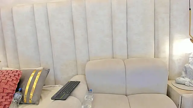 im nahomi online show from 9, 4, 2026