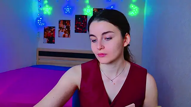 Miss Arwen online show from 12, 12, 2024