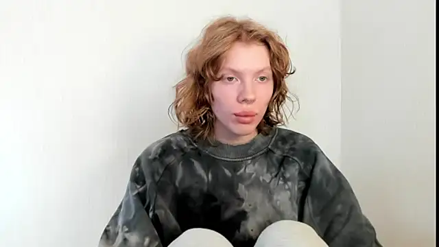 StellaDavis online show from 3, 10, 2025