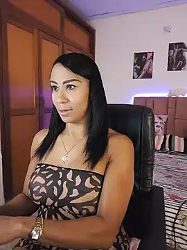 Snapshot of charlotte_bayron02 chatting on 29, 5, 2026 charlotte bayron02 online show from 29, 5, 2026