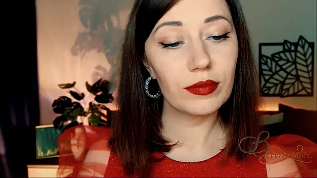 MissBeverlyMills online show from 15, 12, 2024