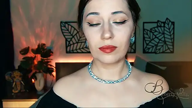 MissBeverlyMills online show from 20, 1, 2025