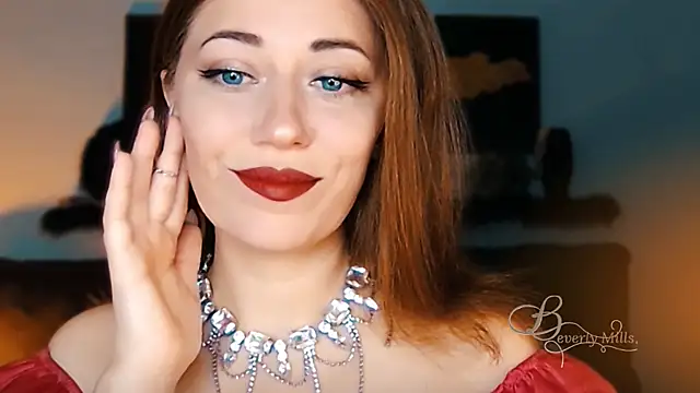 MissBeverlyMills online show from 13, 10, 2025