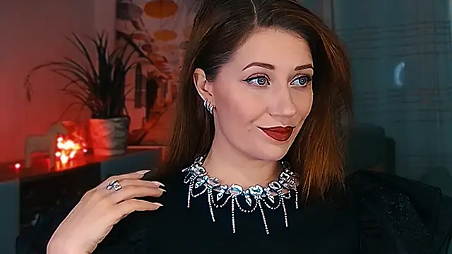 MissBeverlyMills online show from 10, 2, 2026