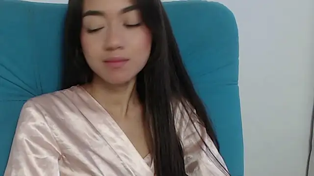 Snapshot of hantonella_ chatting on 2, 12, 2024 hantonella  online show from 2, 12, 2024